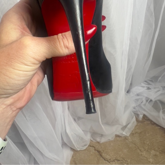 Christian Louboutin Hot Chick 100 Black Nappa with Casali Mirror Soles 37.5 - Picture 15 of 16